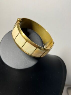 Gold-Tone Inlay Bangle Bracelet - Hinged. W pin closure. Tribal.